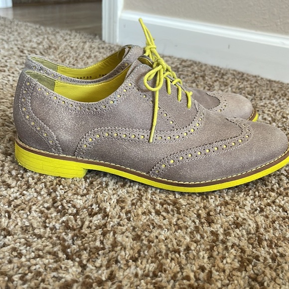 Cole Haan Nike Air Alisa Oxford Shoes Beige Yellow - Picture 1 of 4